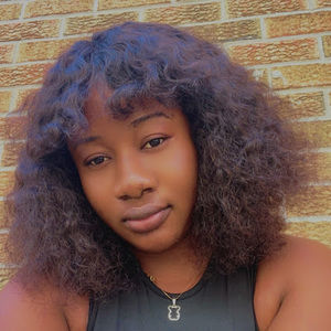 Meet your Posher, Afia